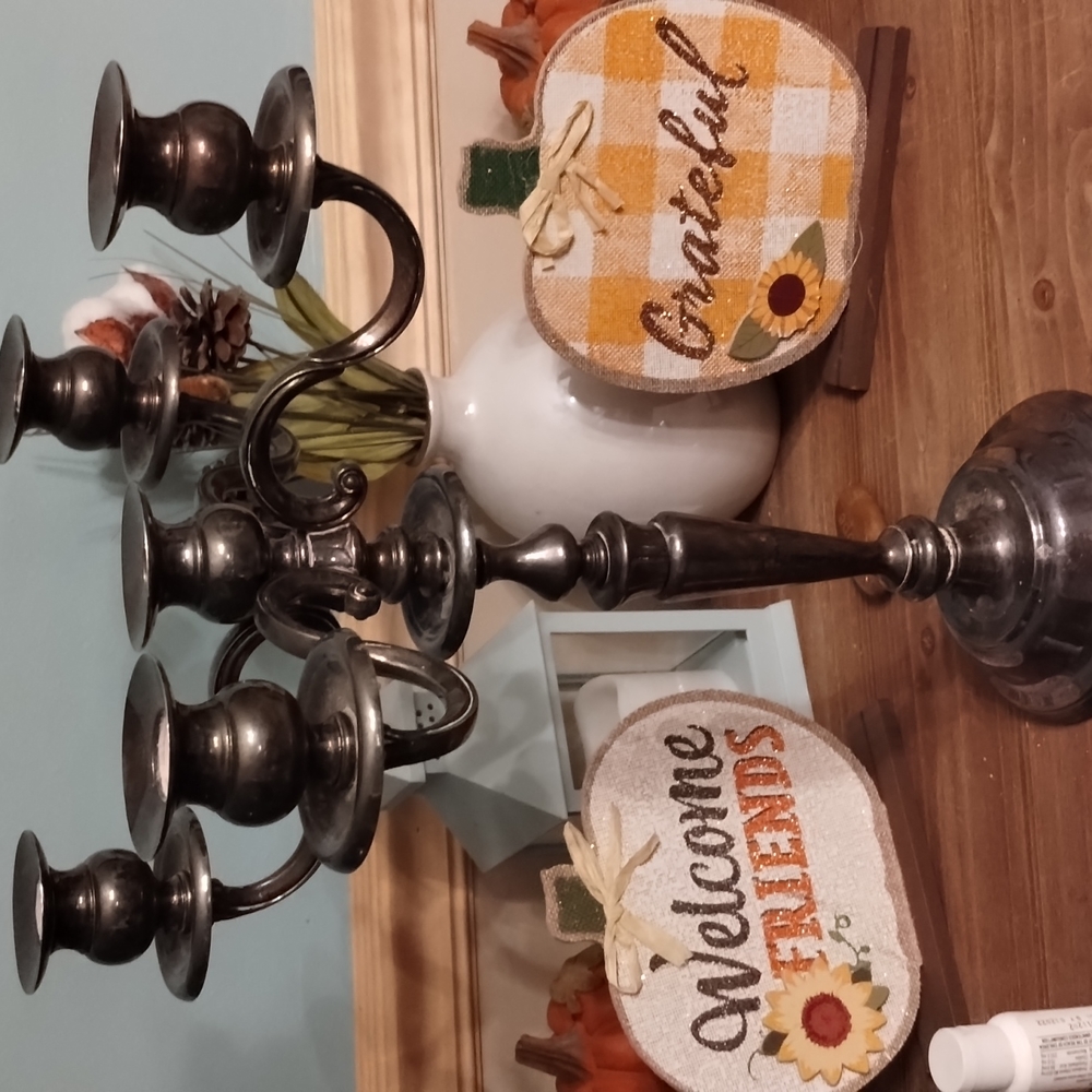 Vintage style 5 arm candle holder 🕯️